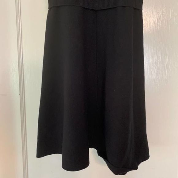 Red Valentino Black Short Sleeve Dress Size Small Ruffle Detail - Picture 8 of 8